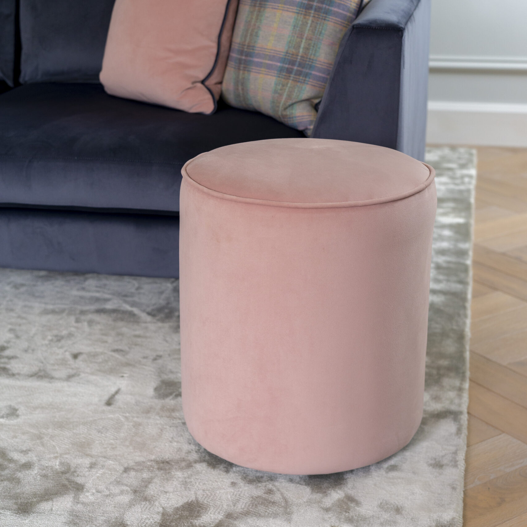 Pluto Footstool Pink Velvet (1)