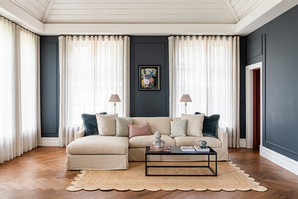 Hannah sofa 01